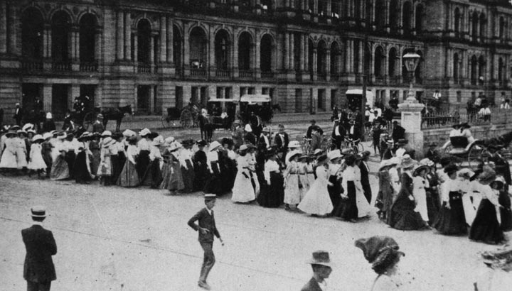 Women unionists marching on Black Friday during the Brisbane General Strike, 1912